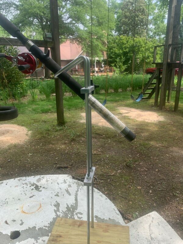 A metal pole with an antenna attached to it.